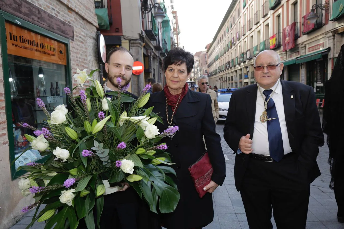 Fotos: Ofrecimiento de los Dolores de Valladolid a la Santísima Virgen (2/2)