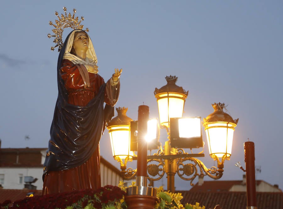 Fotos: Palencia se rinde a la Soledad de la Virgen