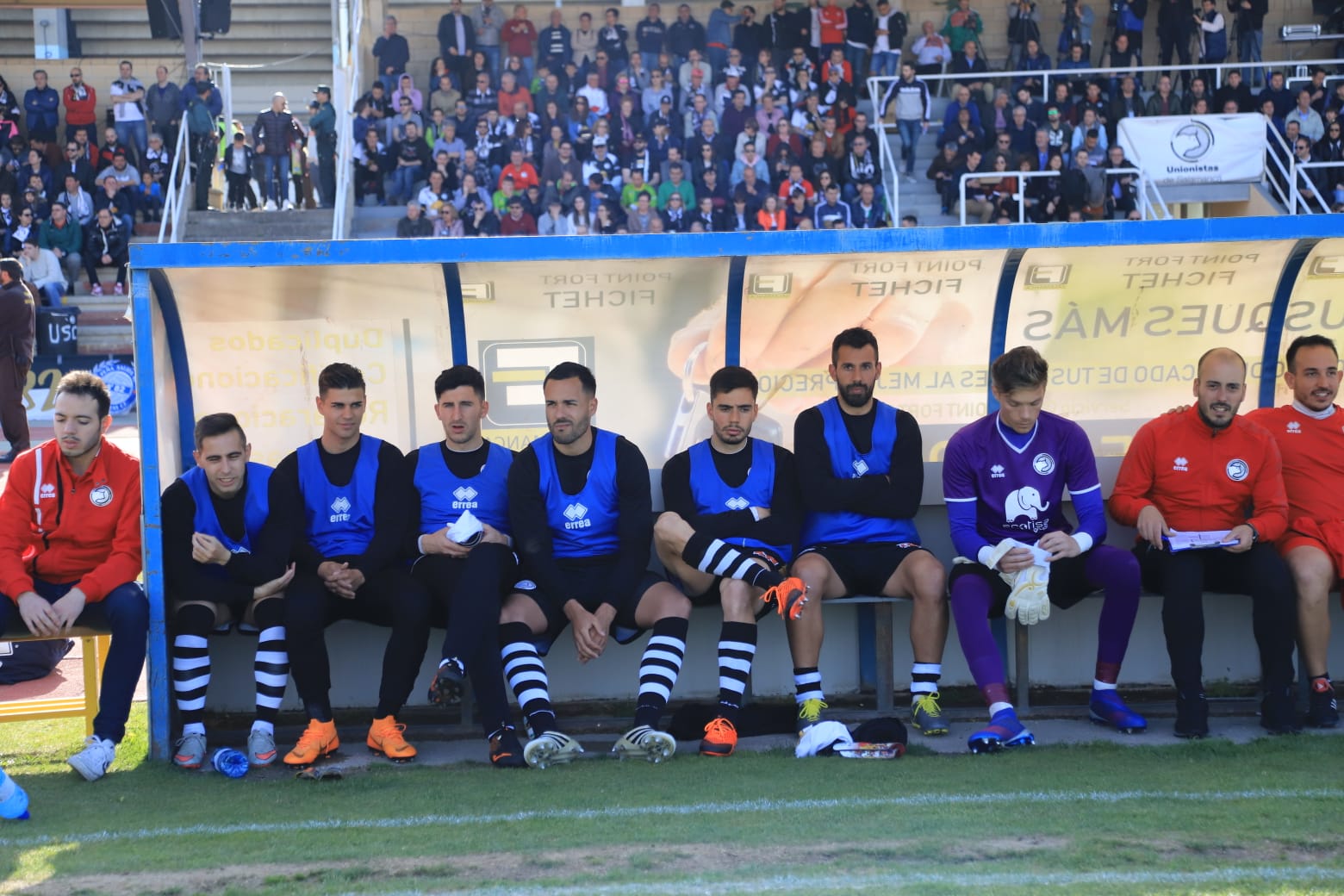 El equipo de la capital vence con un tanto de penalti de Carlos de la Navega y aleja a los chacineros del sueño de pelear por el play-off (1-0)