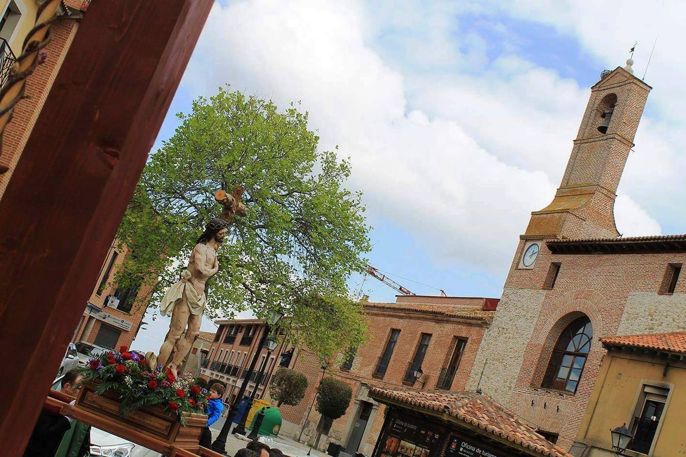 Fotos: Procesión del Encuentro el Domingo de Resurrección en Olmedo