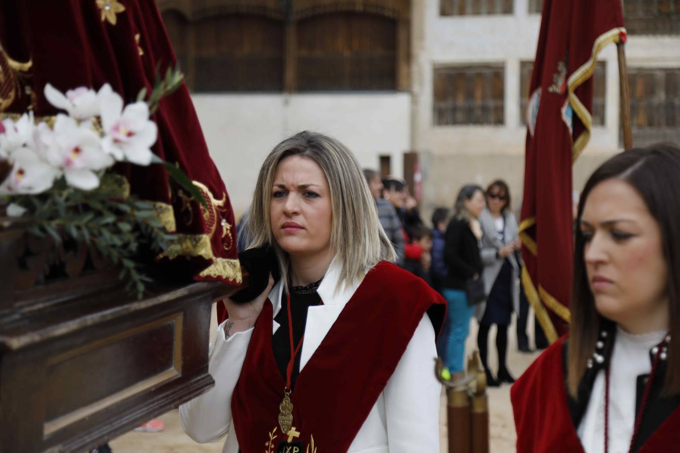 La Virgen de la Asunción fue portada por primera vez en la historia por cuatro mujeres 