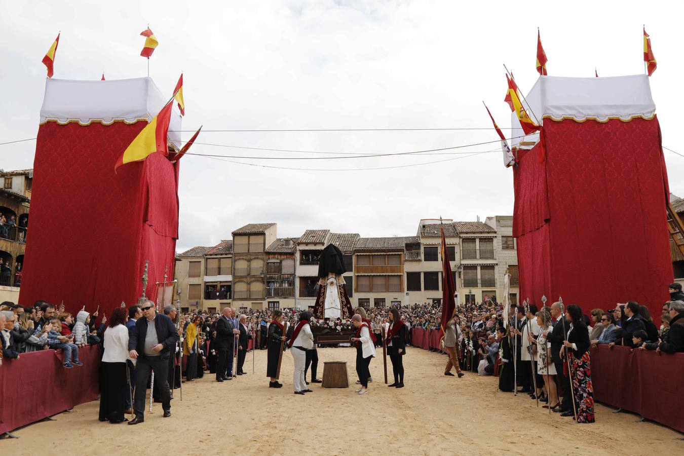 La Virgen de la Asunción fue portada por primera vez en la historia por cuatro mujeres 