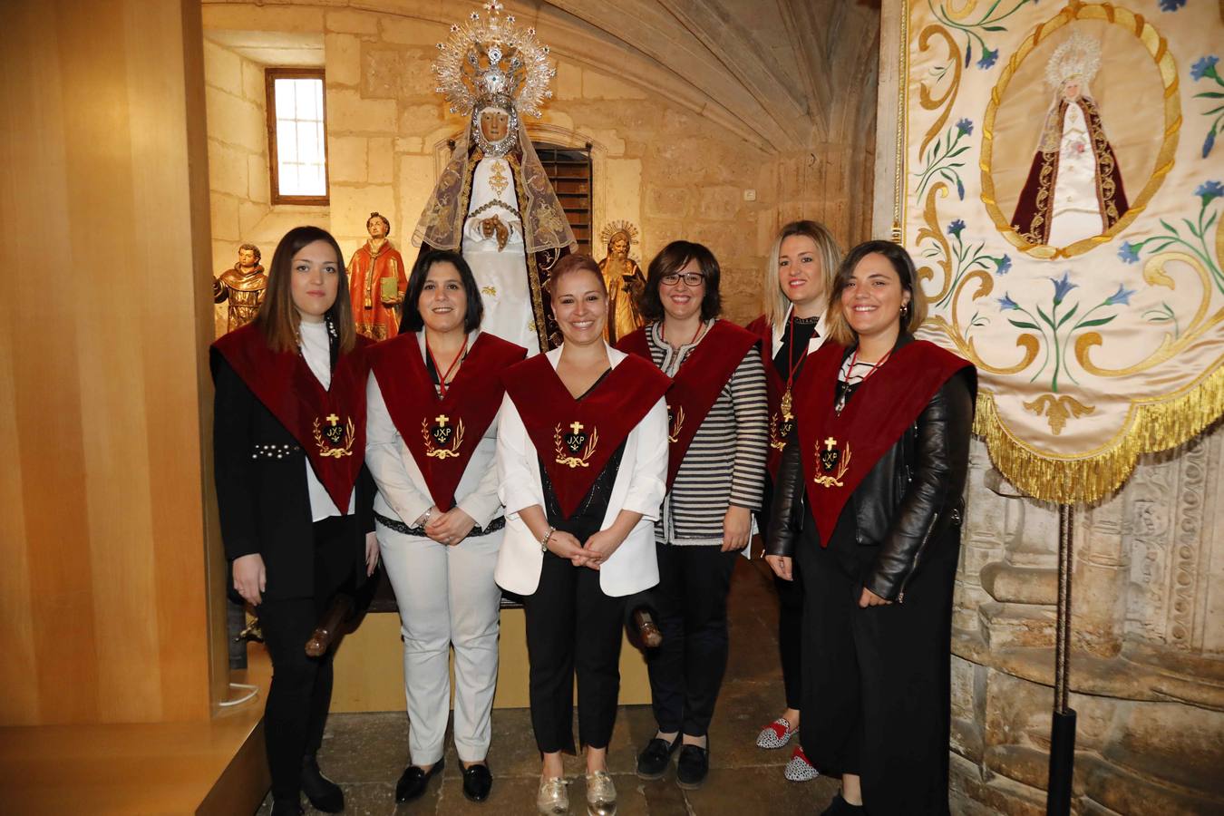 La Virgen de la Asunción fue portada por primera vez en la historia por cuatro mujeres