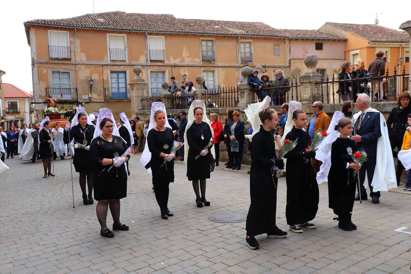 Fotos: Procesión de Cristo Resucitado y el Santo Encuentro en Medina de Rioseco