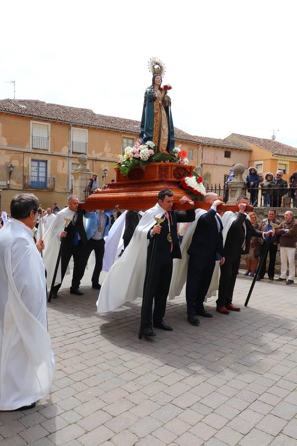 Fotos: Procesión de Cristo Resucitado y el Santo Encuentro en Medina de Rioseco
