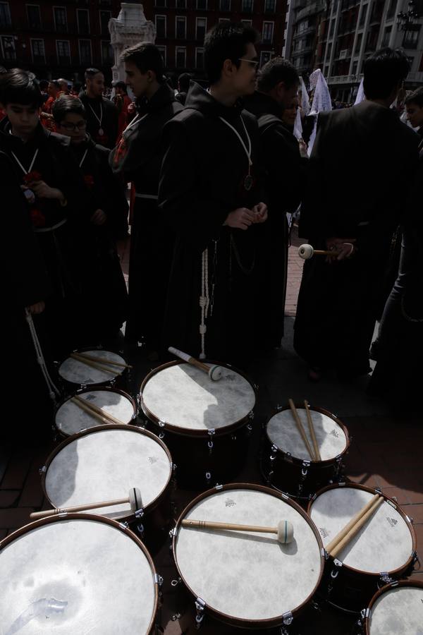 Fotos: Procesión del Encuentro de Jesús Resucitado con la Virgen de la Alegría en Valladolid (2/2)