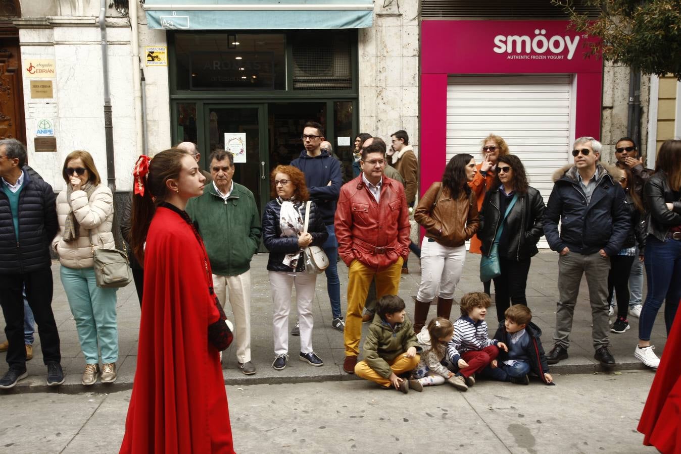 Fotos: Público en la Procesión del Encuentro en Valladolid (1/4)