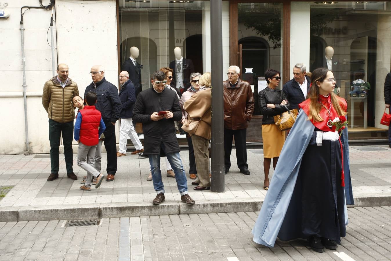 Fotos: Público en la Procesión del Encuentro en Valladolid (3/4)