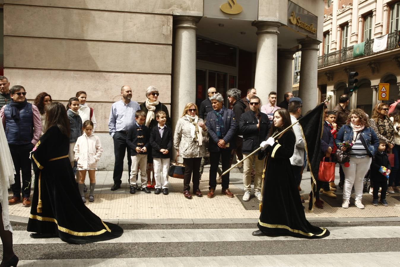 Fotos: Público en la Procesión del Encuentro en Valladolid (3/4)