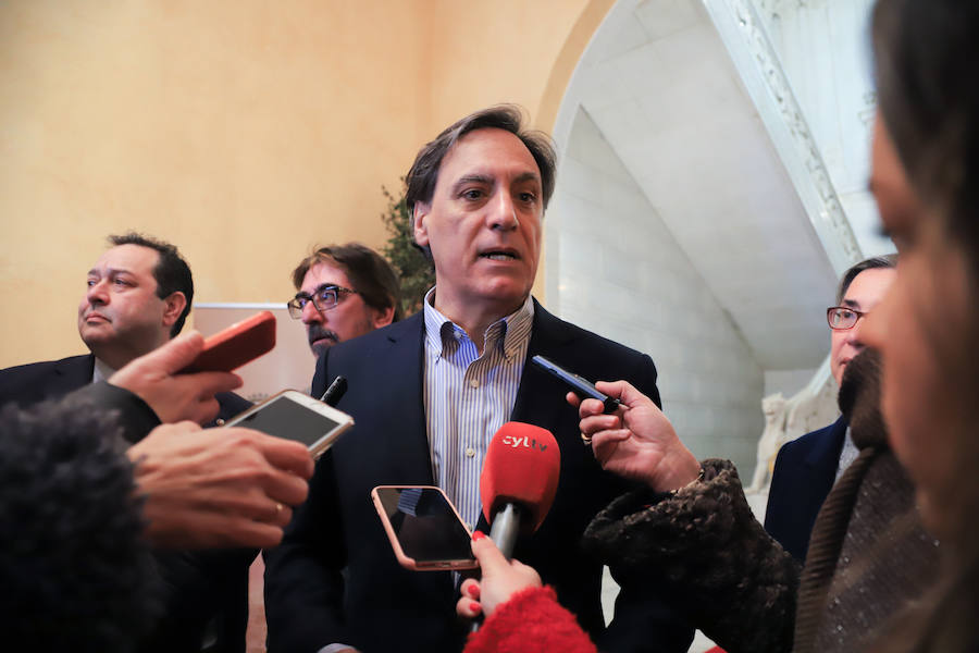 Fotos: Miles de Libros invaden la Plaza Mayor de Salamanca