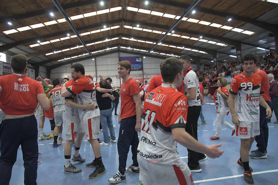 Fotos: Viveros Herol Balonmano Nava celebra el ascenso a Asobal