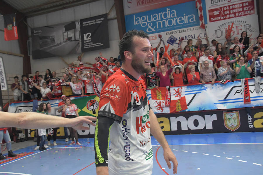 Fotos: Viveros Herol Balonmano Nava celebra el ascenso a Asobal