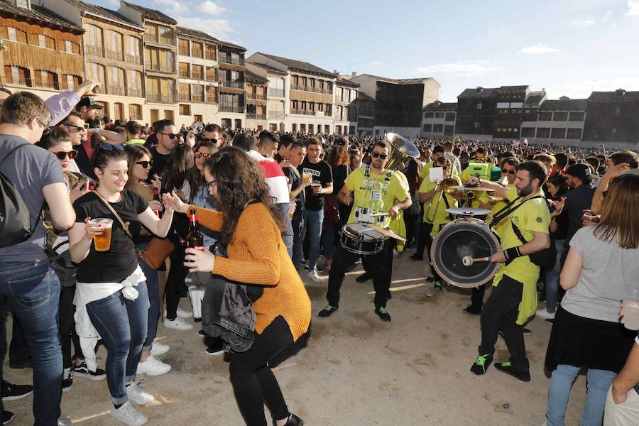 Fotos: Joranada del sábado en la Concentración de Charangas de Peñafiel