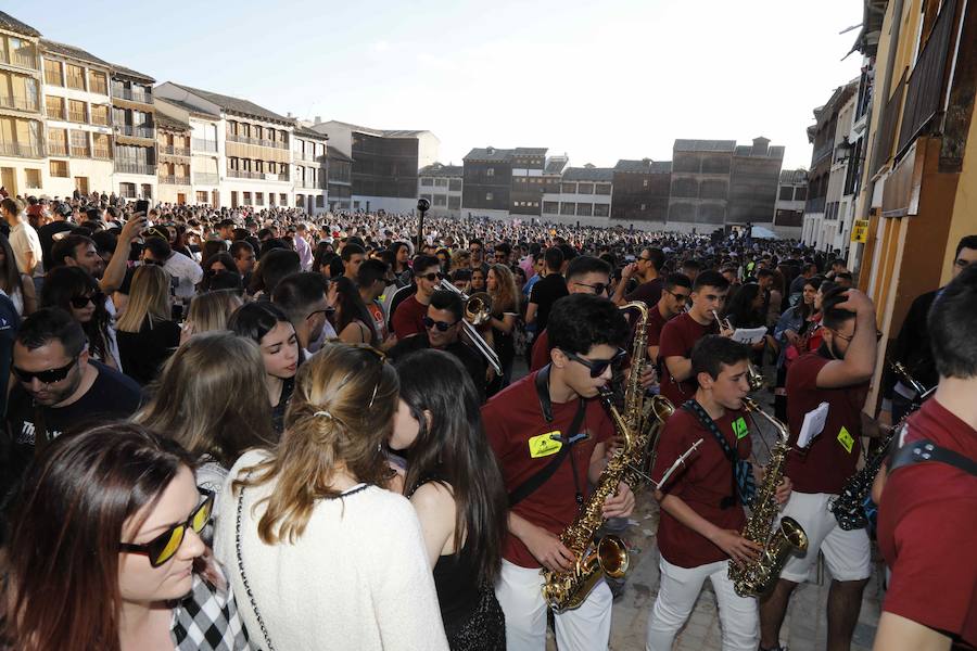 Fotos: Joranada del sábado en la Concentración de Charangas de Peñafiel