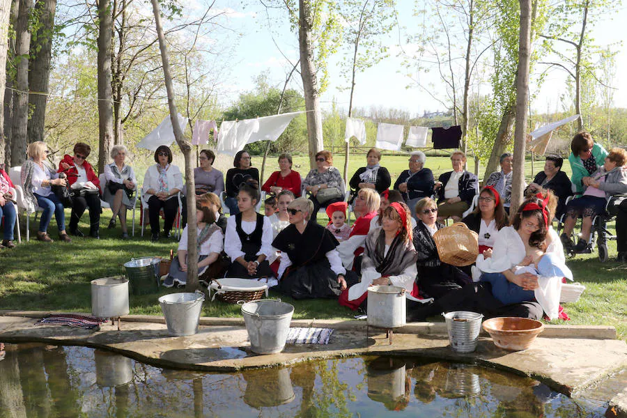 Fotos: Inauguración del parque de las Lavanderas en La Overuela