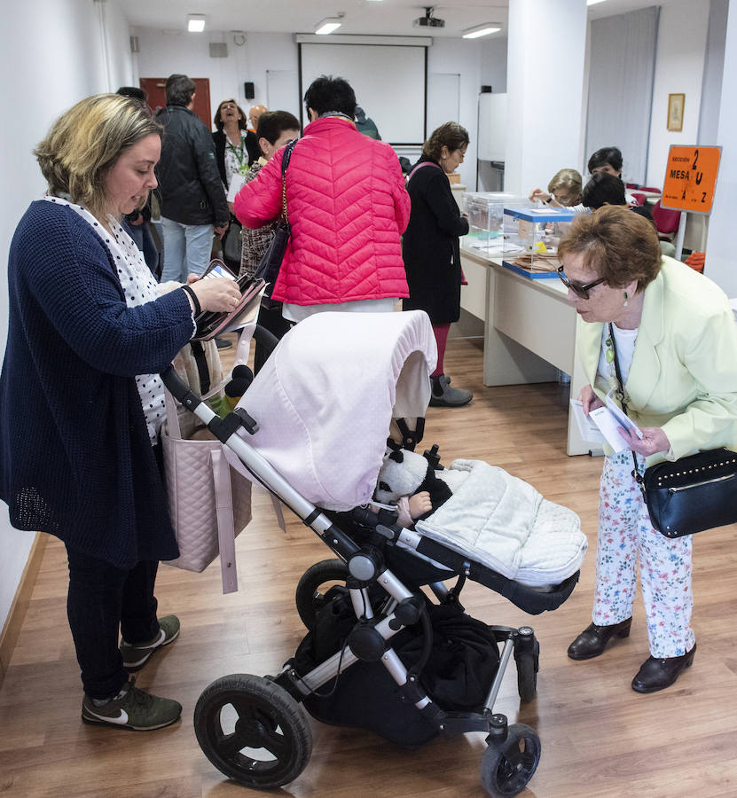 Fotos: Jornada de elecciones generales en Segovia (3)