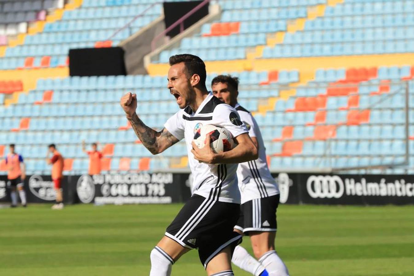 Fotos: Partido entre el Salamanca CF y el CDA Navalcarnero