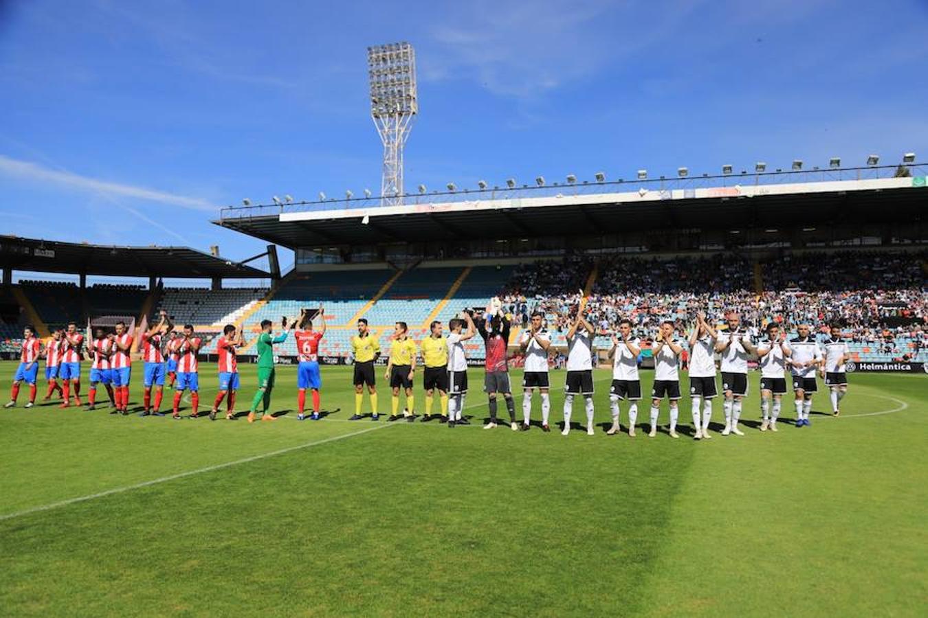 Fotos: Partido entre el Salamanca CF y el CDA Navalcarnero