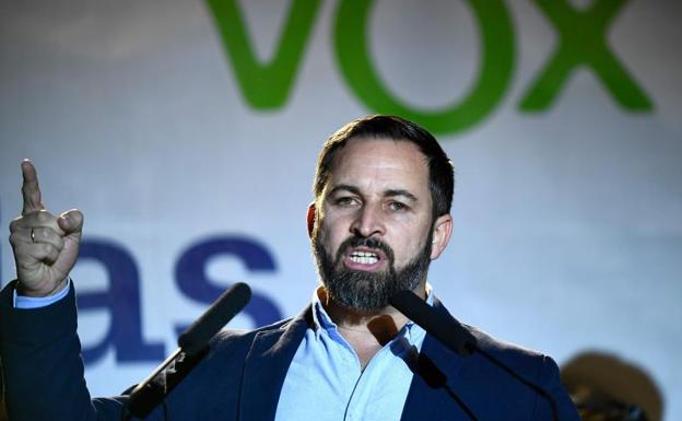 Santiago Abascal durante su coparecencia después de los resultados electorales. 