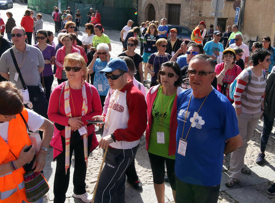 Fotos: Caminata solidaria de San Lorenzo