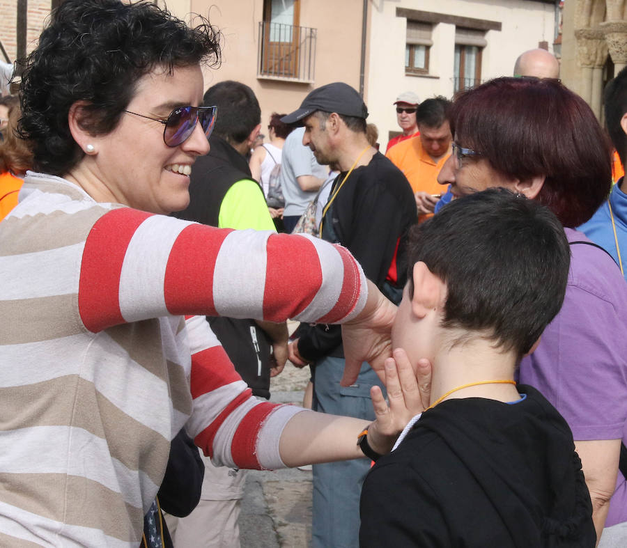 Fotos: Caminata solidaria de San Lorenzo