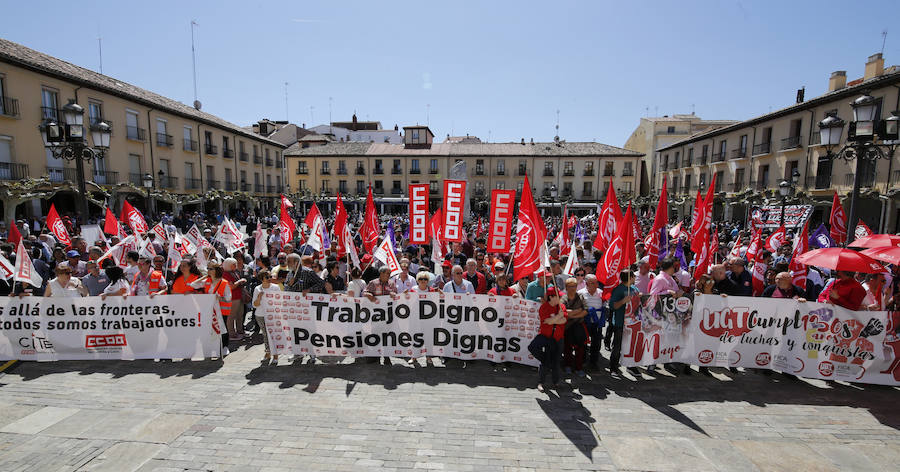 Fotos: Manifestación del 1 de Mayo en Palencia