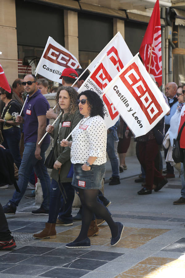 Fotos: Manifestación del 1 de Mayo en Palencia