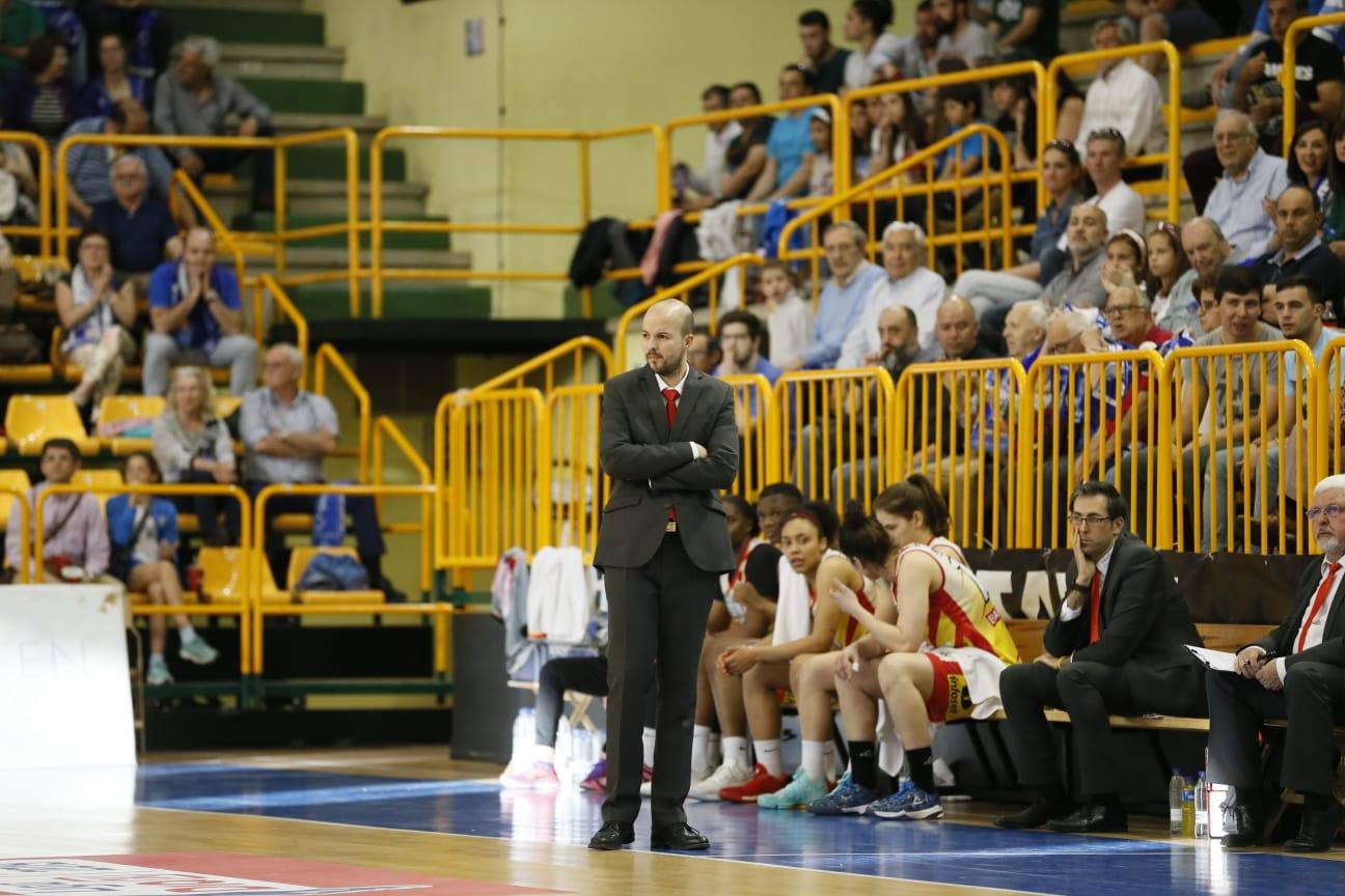 Fotos: Primer partido de la final Avenida-Girona 1