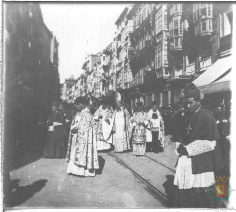 Procesión de la Virgen de San Lorenzo en 1917.