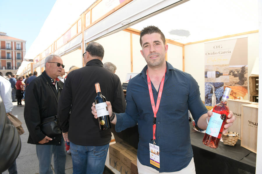 La Plaza Mayor de Valladolid ha acogido esta mañana la segunda jornada de la cita Valladolid, Plaza Mayor del Vino