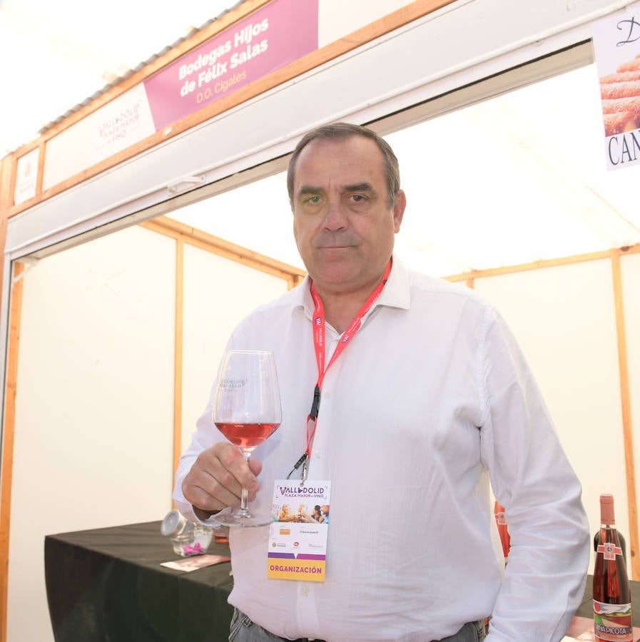 La Plaza Mayor de Valladolid ha acogido esta mañana la segunda jornada de la cita Valladolid, Plaza Mayor del Vino