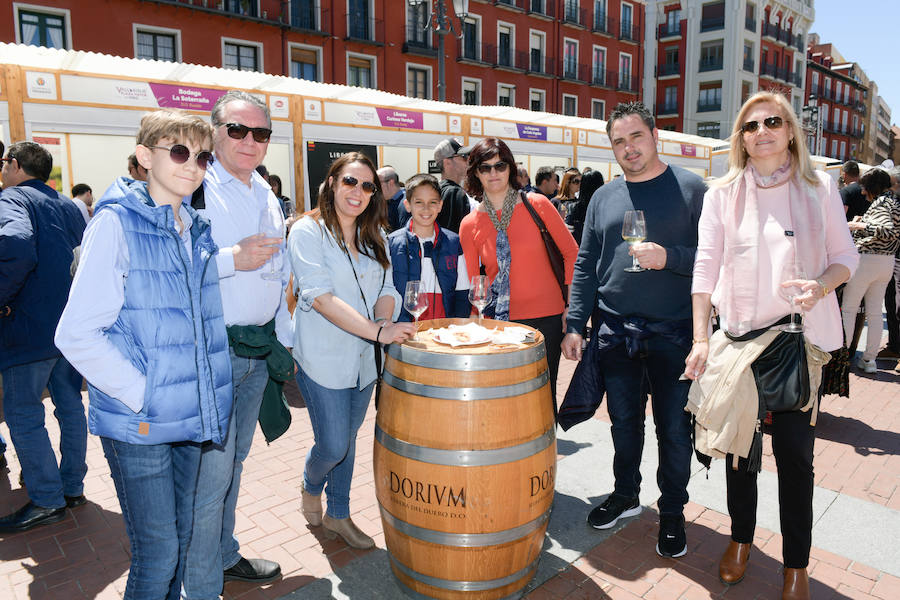 La Plaza Mayor de Valladolid ha acogido esta mañana la segunda jornada de la cita Valladolid, Plaza Mayor del Vino