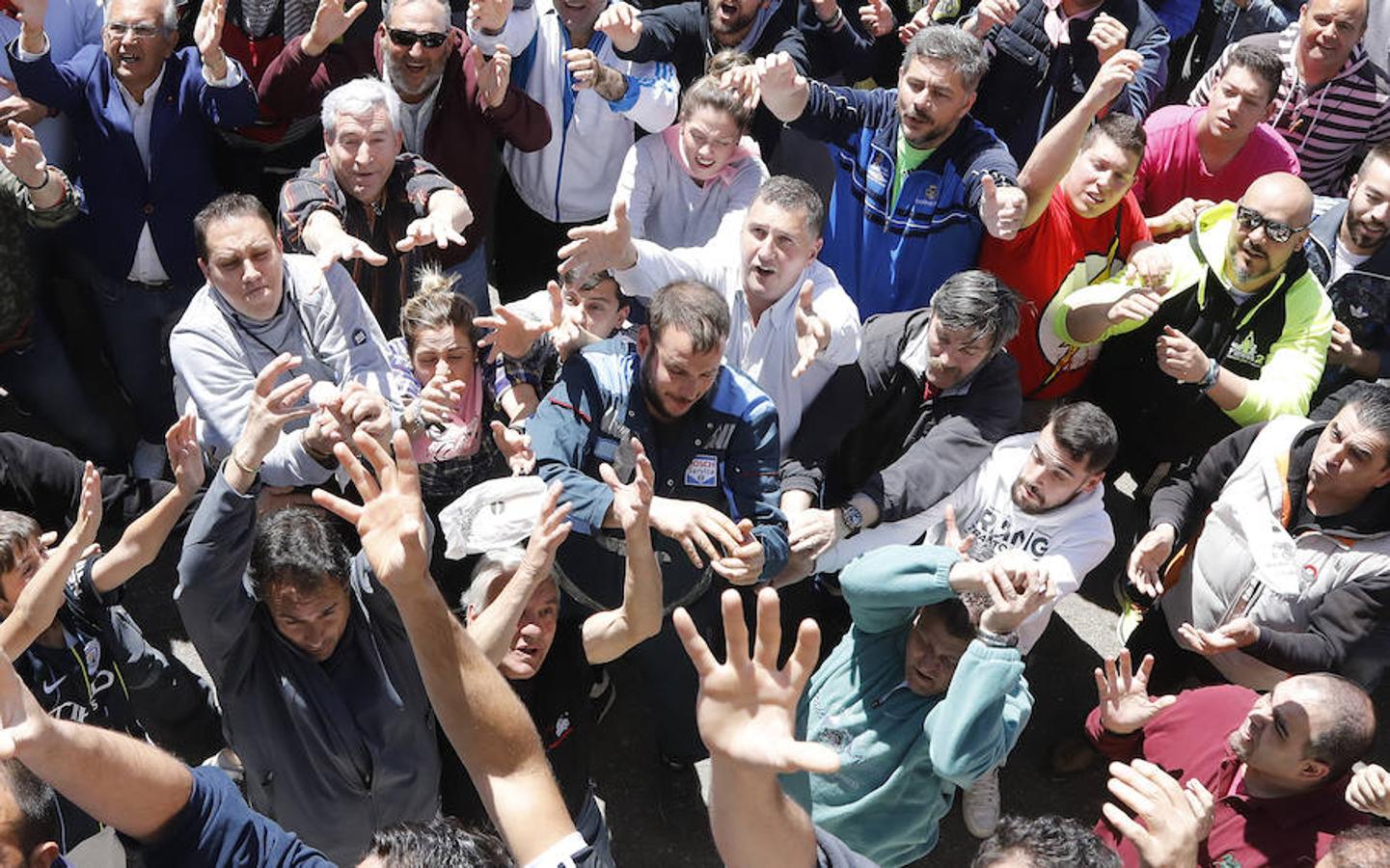 Fotos: Palencia vive la pedrea del pan y el queso