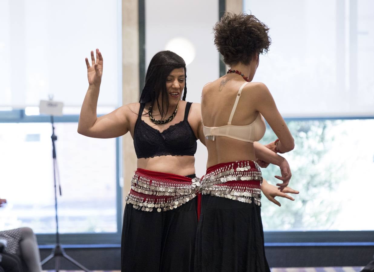 La Asociación Española Contra el Cáncer celebra en el hotel Olid la edición número 22 de su desfile