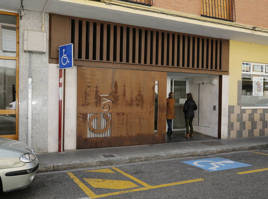 Oficina del Ecyl, en la calle Las Monjas de Palencia. 