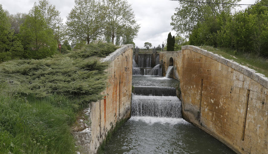 Fotos: Las esclusas 31 y 32 del Canal en la lista roja del patrimonio