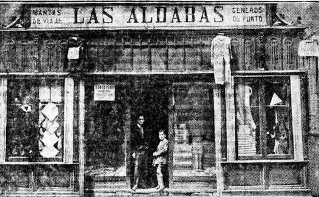 Entrada de la casa Las Aldabas. 