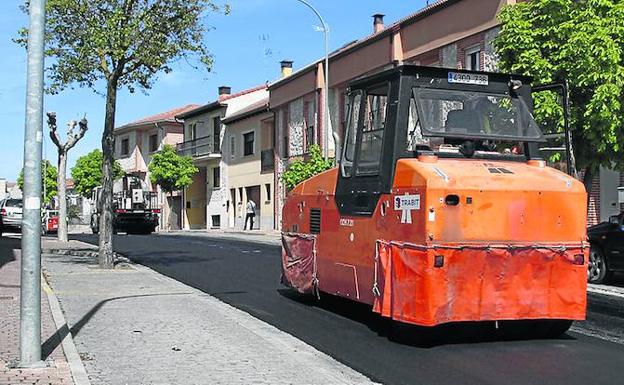 Asfaltado en el final de la calle Valdihuertos y el inicio de Puerto Rico. 