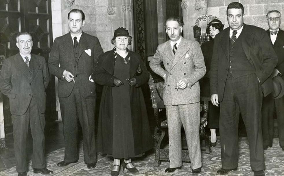 Yarza junto a Lluis Companys, presidente de la Generalitat, en febrero de 1934. 