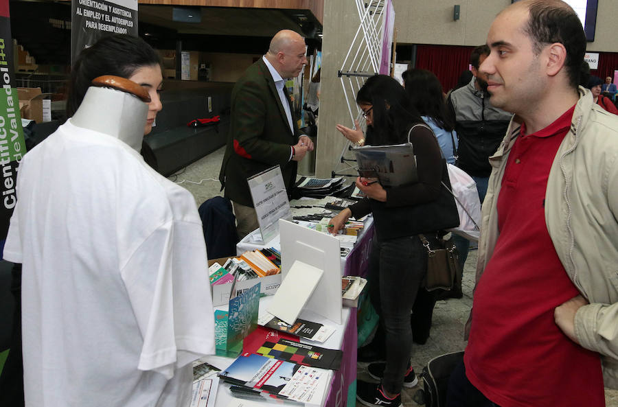 Fotos: Feria Tándem de empleo en el cámpus de la UVA en Segovia