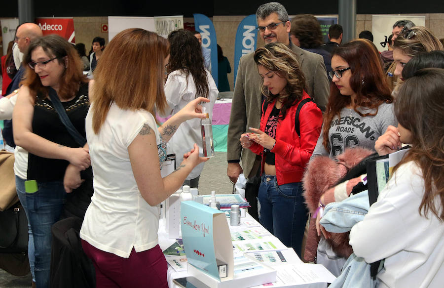 Fotos: Feria Tándem de empleo en el cámpus de la UVA en Segovia