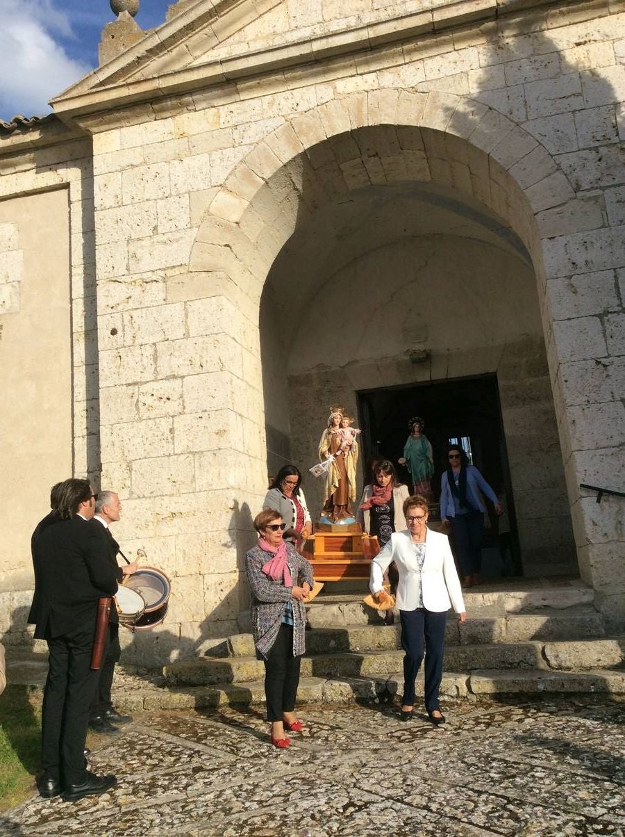 Fotos: Procesión de San Miguel en Castrodeza