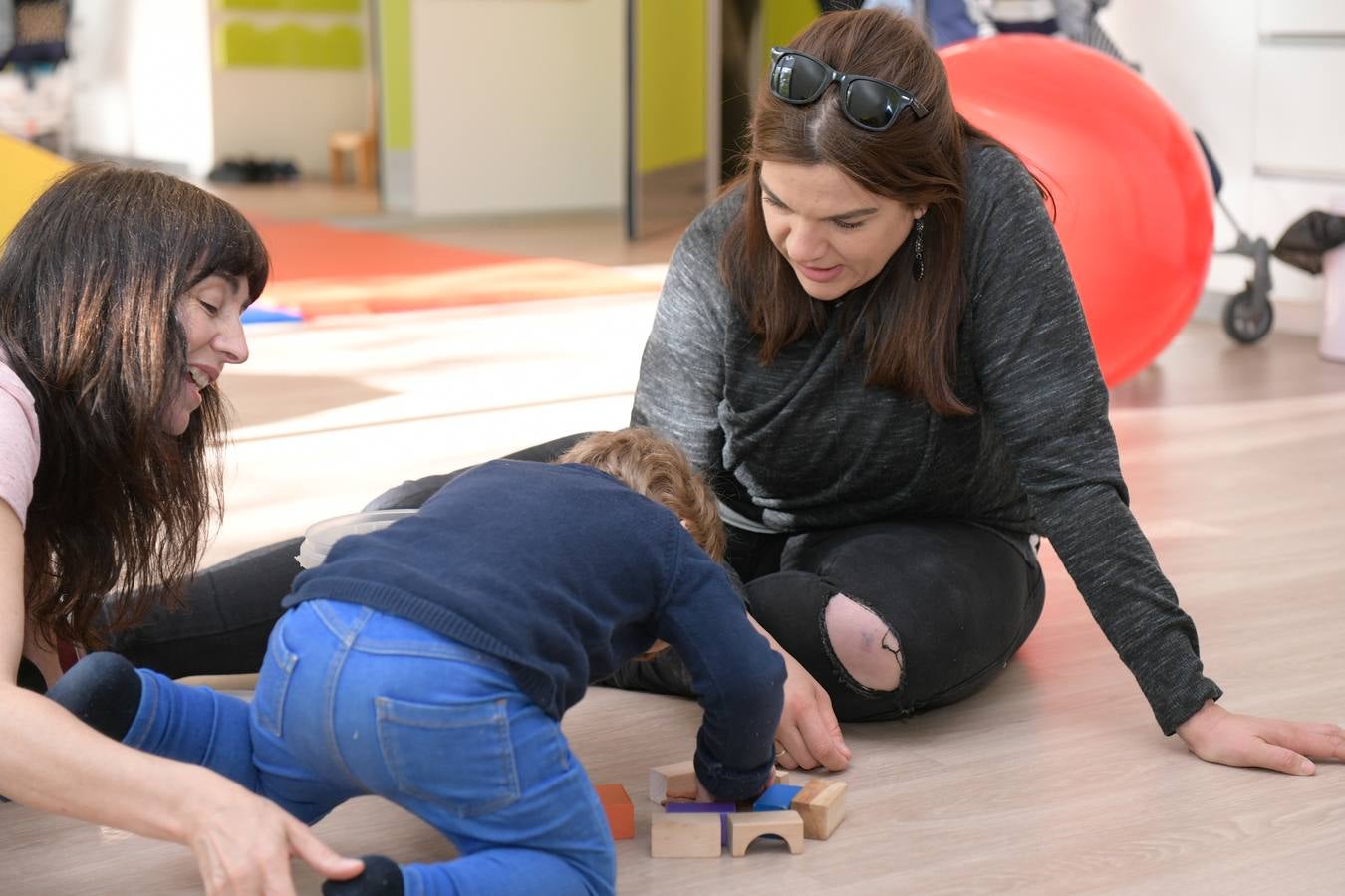 El edificio, en el que se asiste cada día a más de cien personas, triplica el espacio del viejo