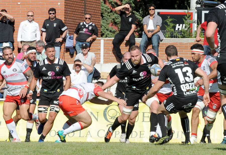 Fotos: El Salvador 39 - 26 Ordizia