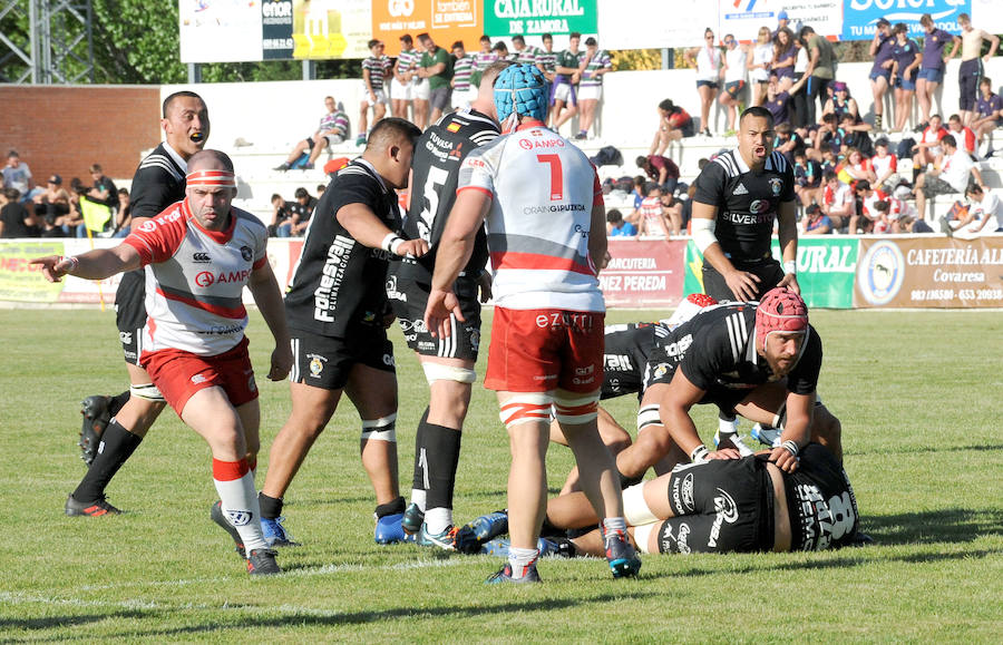 Fotos: El Salvador 39 - 26 Ordizia