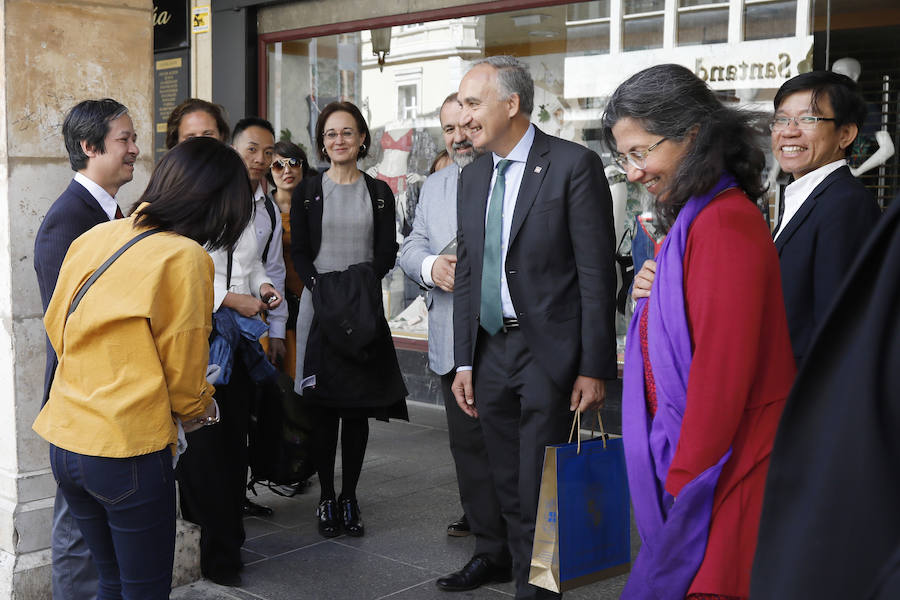 Fotos: Palencia recibe a la Universidad Nacional de Vietnam