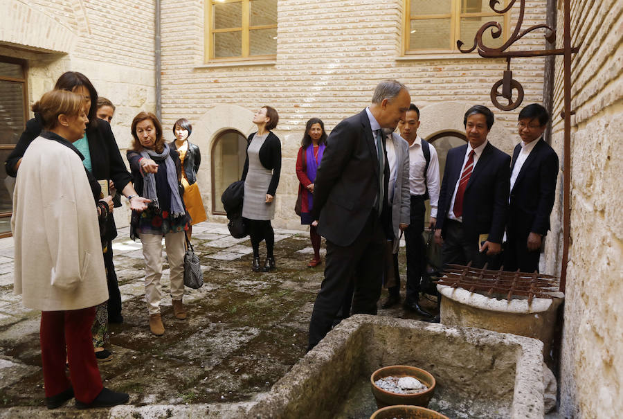 Fotos: Palencia recibe a la Universidad Nacional de Vietnam