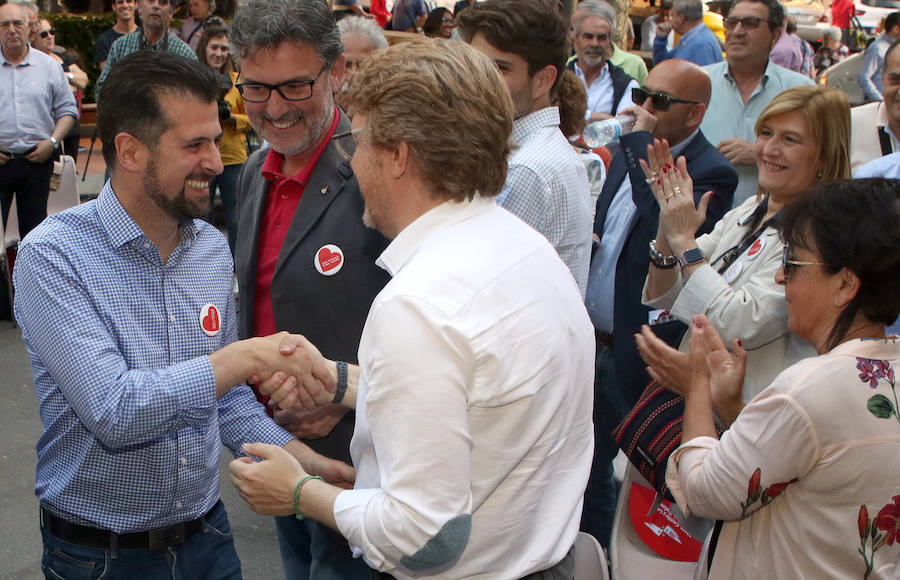 Fotos: Luis Tudanca arropa a los candidatos del PSOE en Segovia