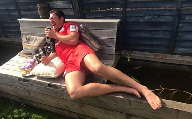 Alex Goode, mejor jugador de rugby de Europa, celebra el título con una juerga de 72 horas