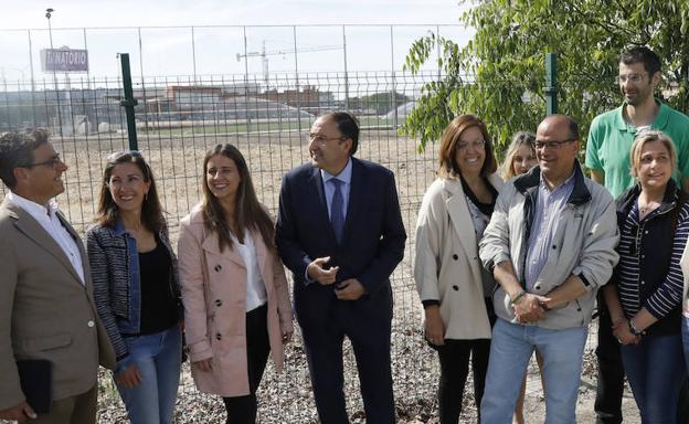 Presentación del proyecto de campo de rugby.